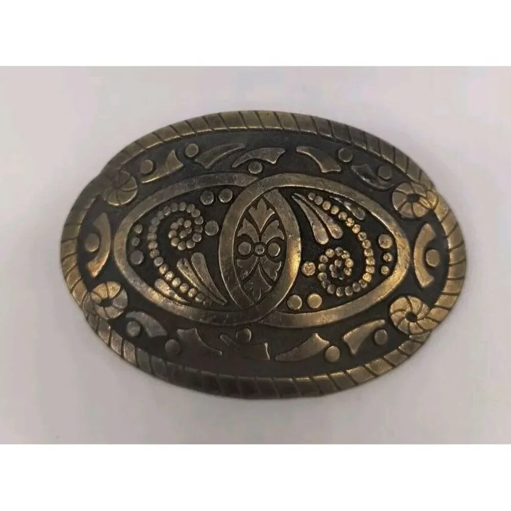 Vintage Oval Brass Belt Buckle, Gold Tone Tribal Pattern with Rope Frame